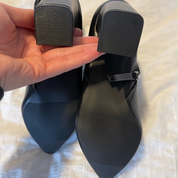 Madden Girl Black Ankle Boots - Picture 10 of 11